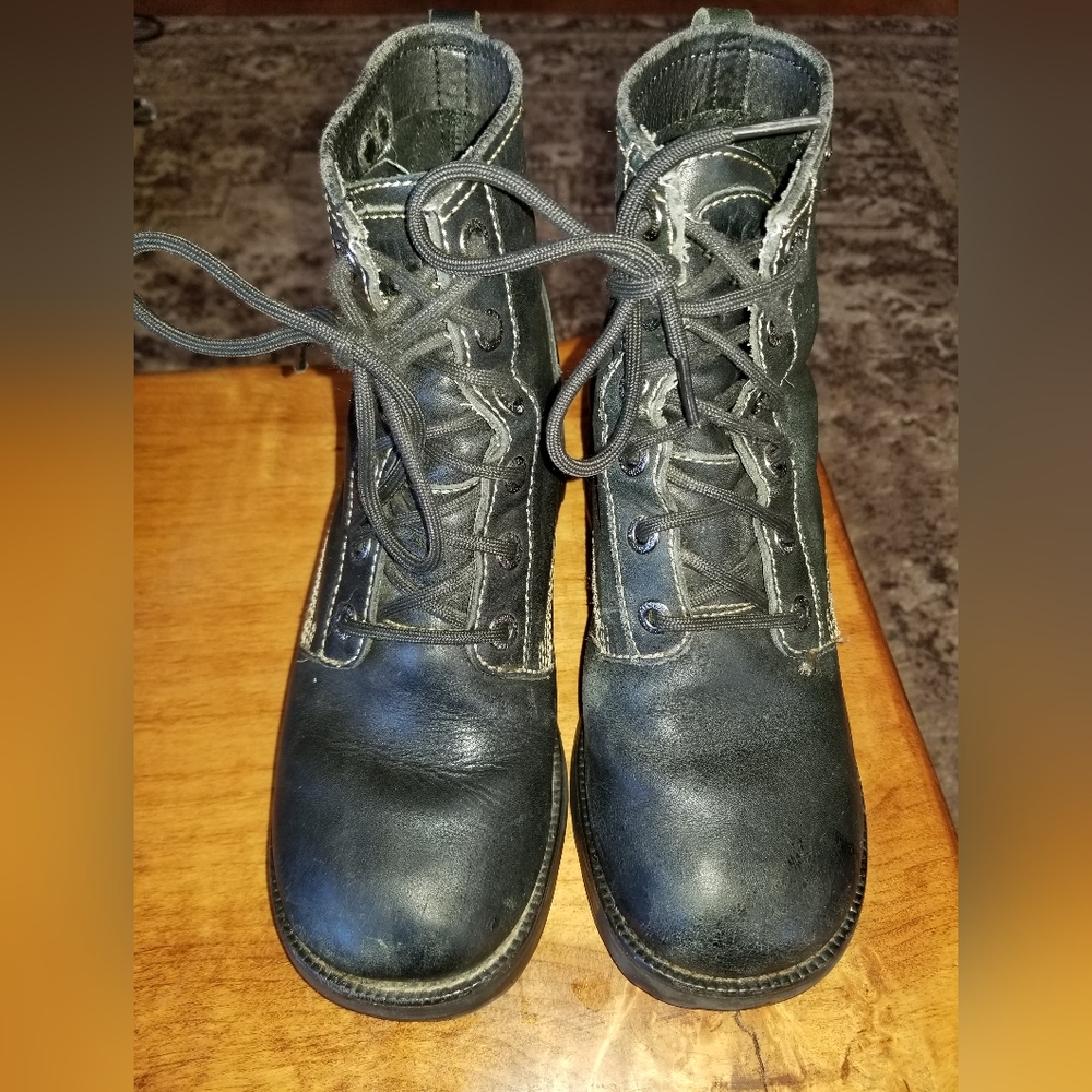 Sketchers Plateau Mesa Women's Lace up black boots sz 8